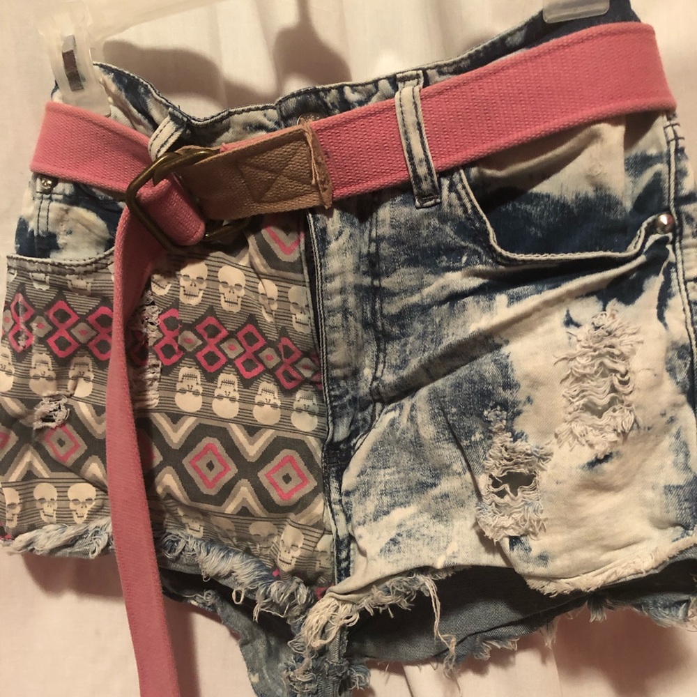 Love sick distressed shorts